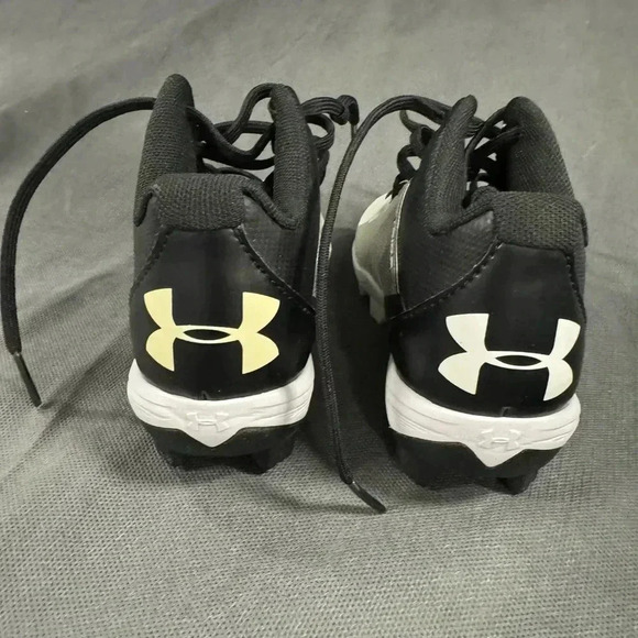 Baseball Cleats Youth- Under Armour  ~ Leadoff Size 10K - Picture 6 of 9
